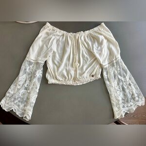 Off-Shoulder Lace Sleeve Blouse